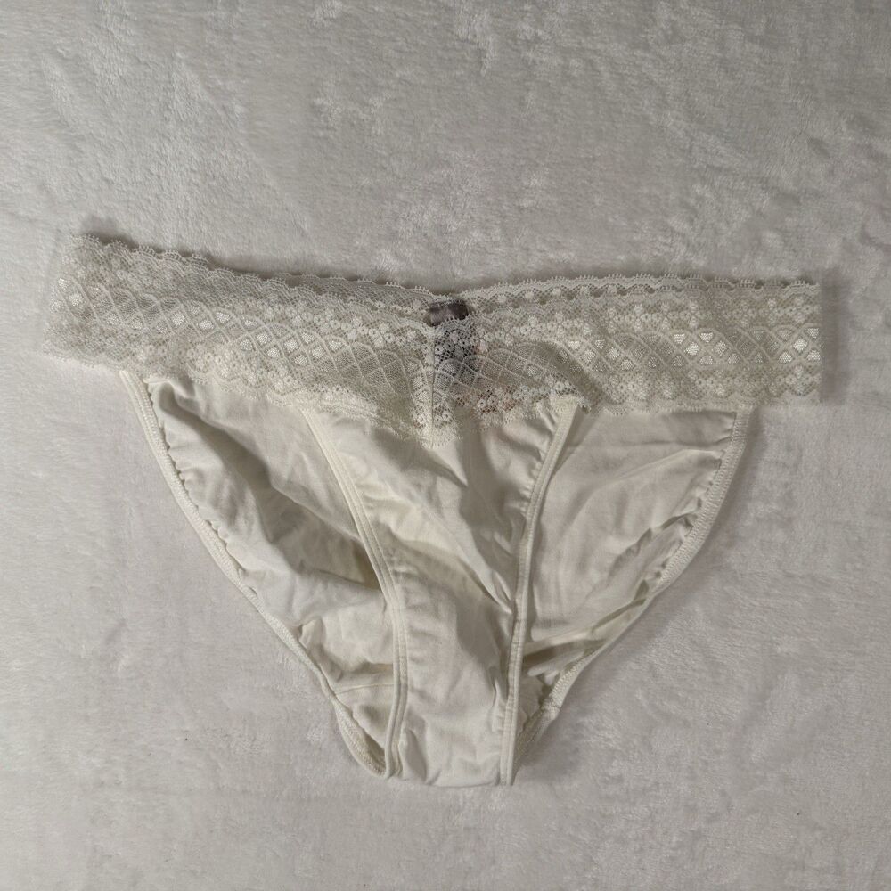 Victoria's Secret Lace Trim Bikini Panties Size L Off White Cotton Stretch NWT